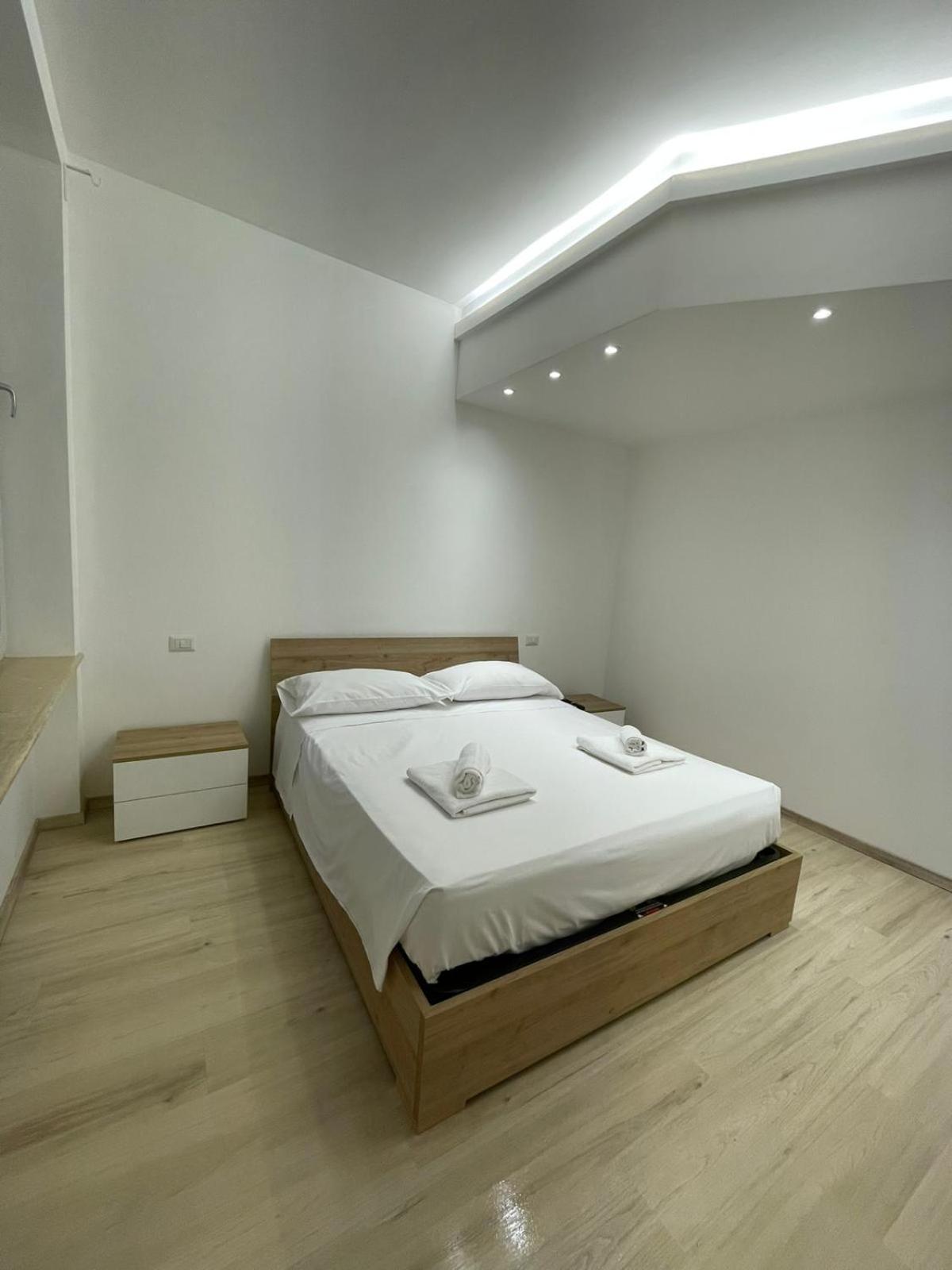 Villa Milano Apt N.4 Buitenkant foto